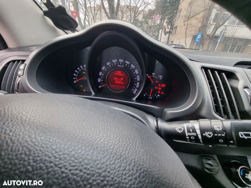 Kia Sportage 1.6 GSL MT 4x2 PREMIUM - 8