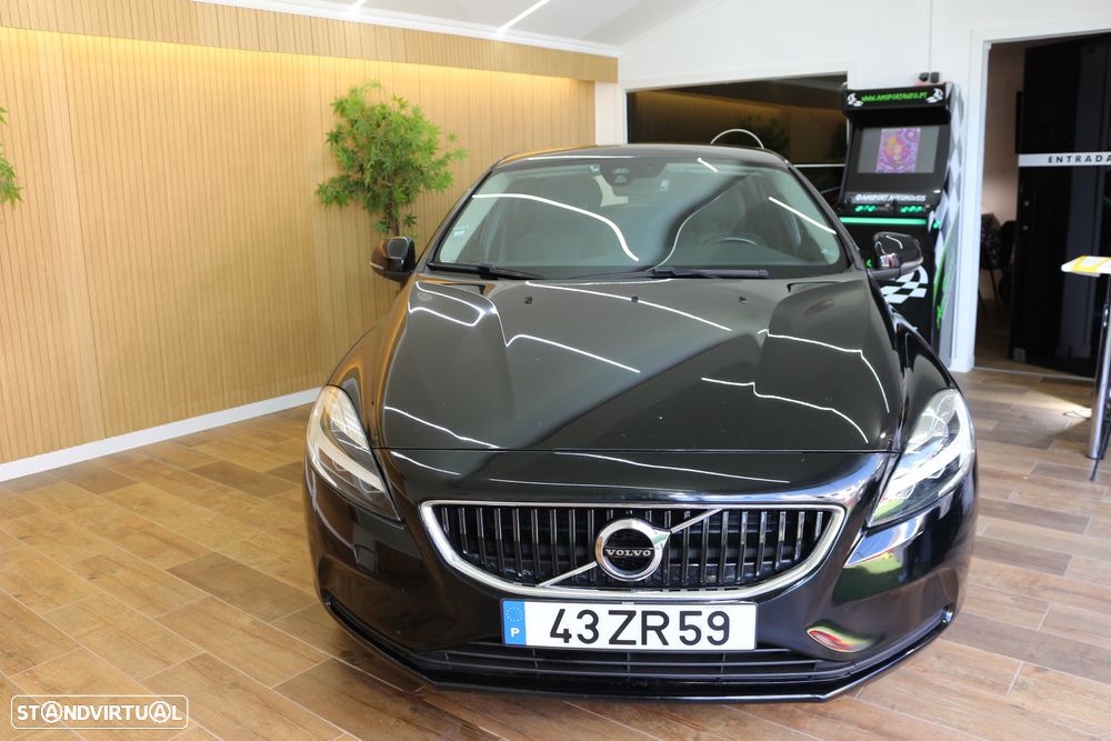 Volvo V40 2.0 D3 Momentum - 5