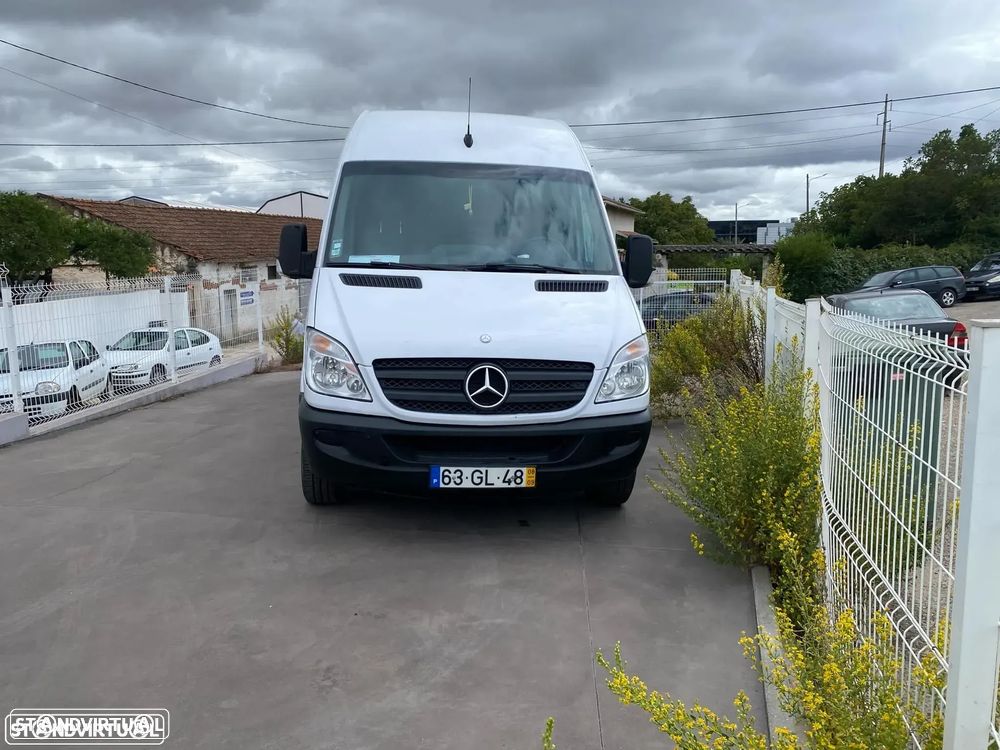 Mercedes-Benz Sprinter - 1