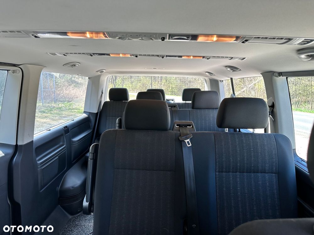 Volkswagen Caravelle - 27