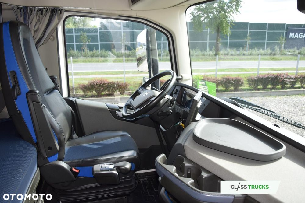 Volvo FH 460 Globetrotter XL i-Save - 17