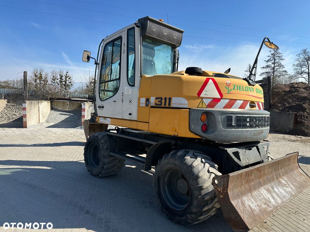 Liebherr A 311 Litronic - 1