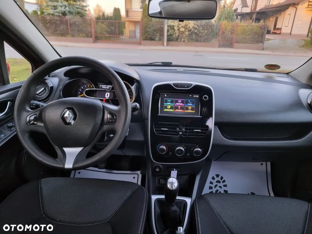 Renault Clio 1.2 16V 75 Dynamique - 10