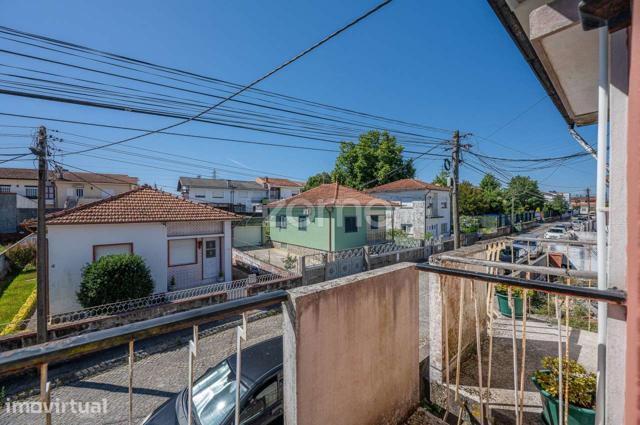 Andar Moradia T2 com logradouro privativo, em Avintes. - Grande imagem: 5/48