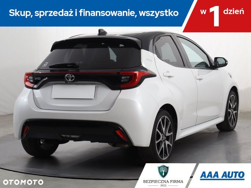 Toyota Yaris - 7