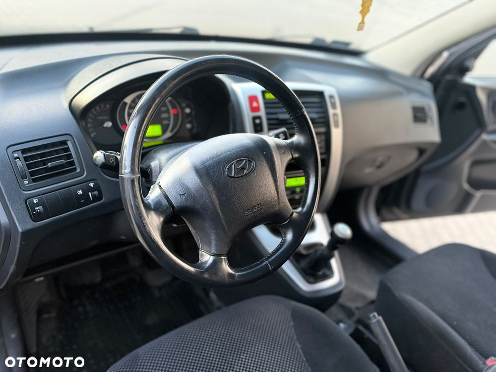 Hyundai Tucson 2.0 2WD GLS Navi - 30