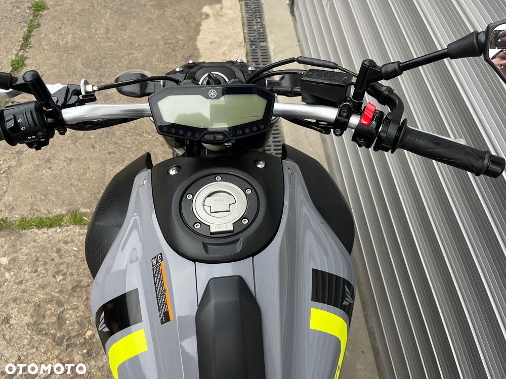 Yamaha MT - 16