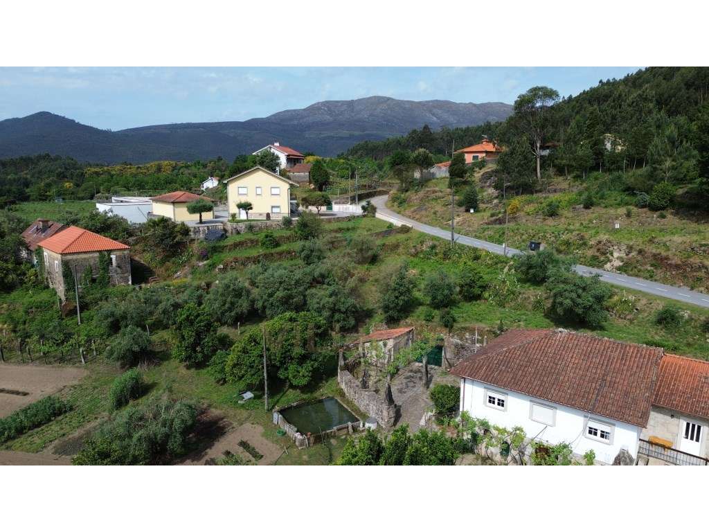 Terreno para Construção 810 m² | Moreira do Lima - Ponte de Lima - Grande imagem: 2/3