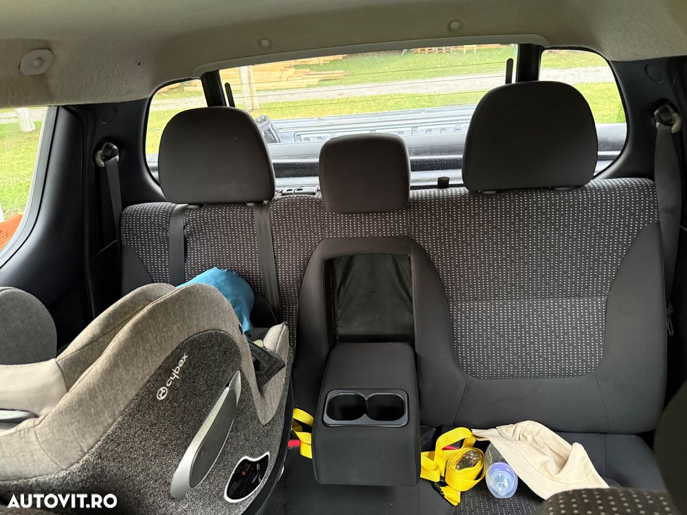 Mitsubishi L200 - 15
