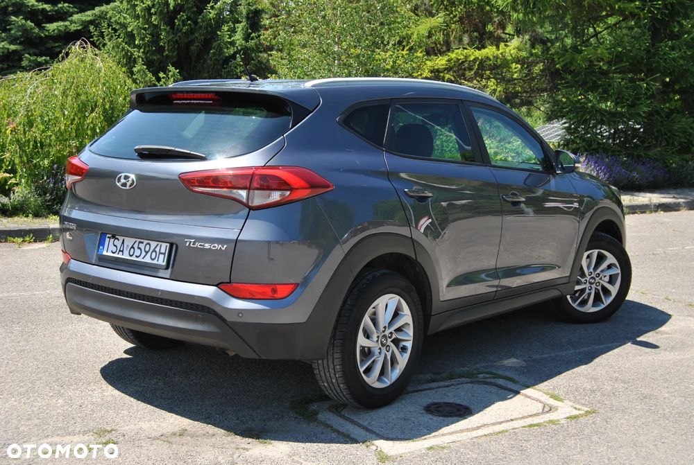 Hyundai Tucson 1.7 CRDI BlueDrive Style 2WD - 11
