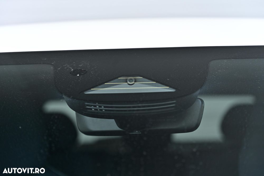 Volvo EX30 Single Motor Extended Range RWD Core - 10