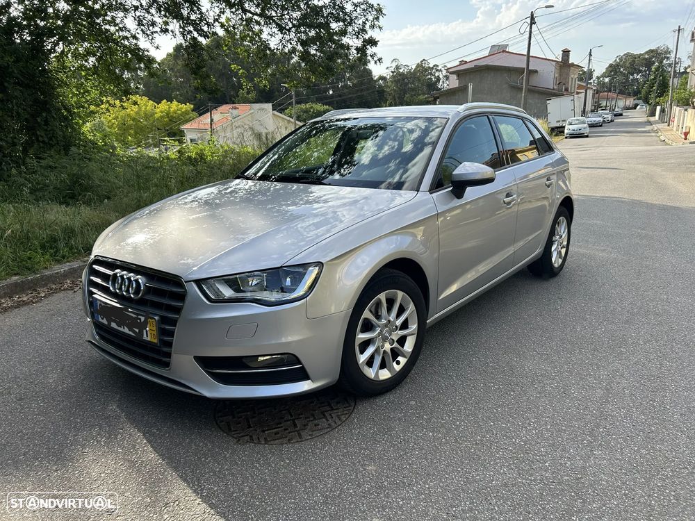 Audi A3 Sportback 1.6 TDI Attraction - 1