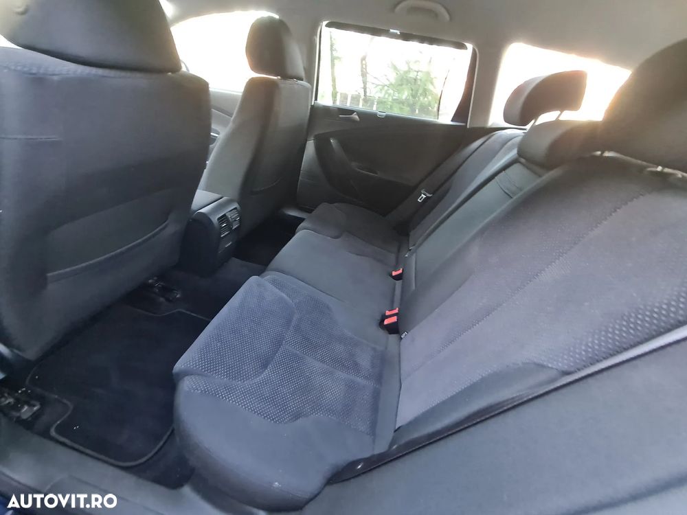 Volkswagen Passat Variant 1.8 TSI Comfortline - 11