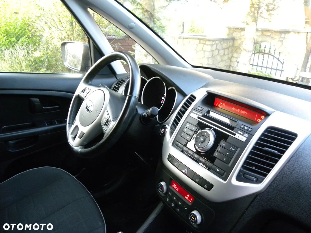 Kia Venga - 18