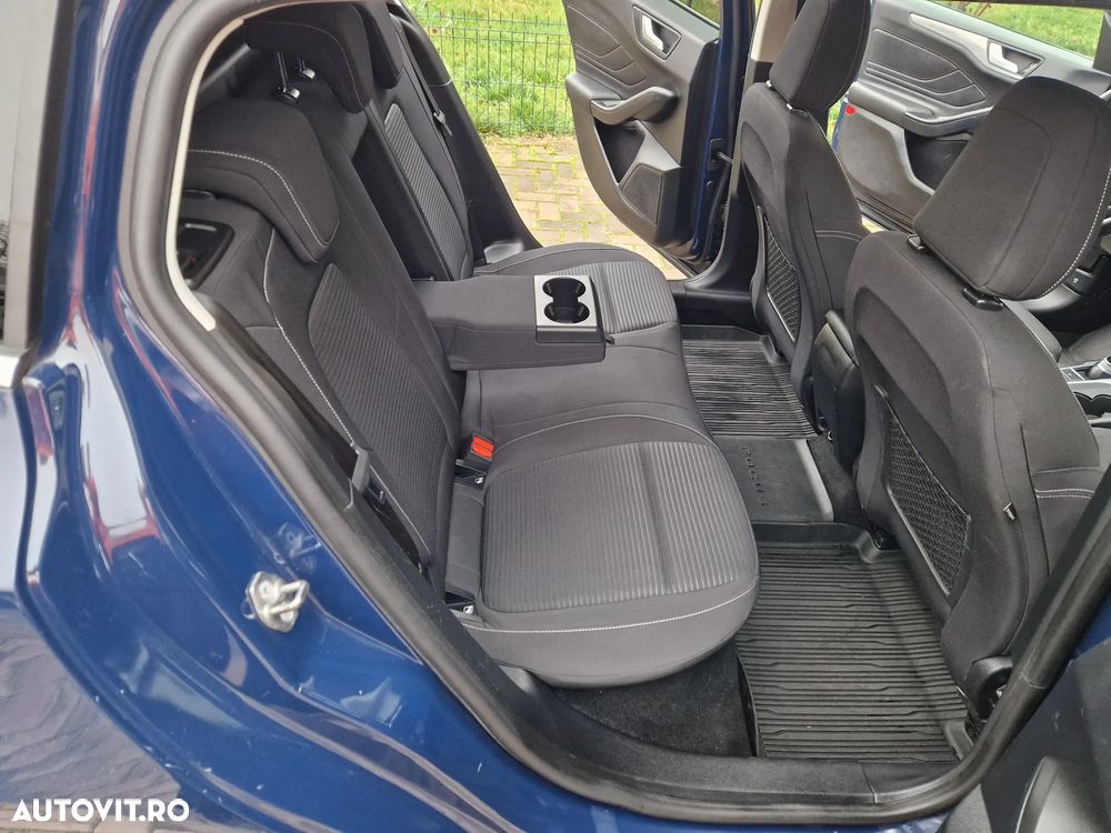 Ford Focus 2.0 EcoBlue Titanium Business - 23