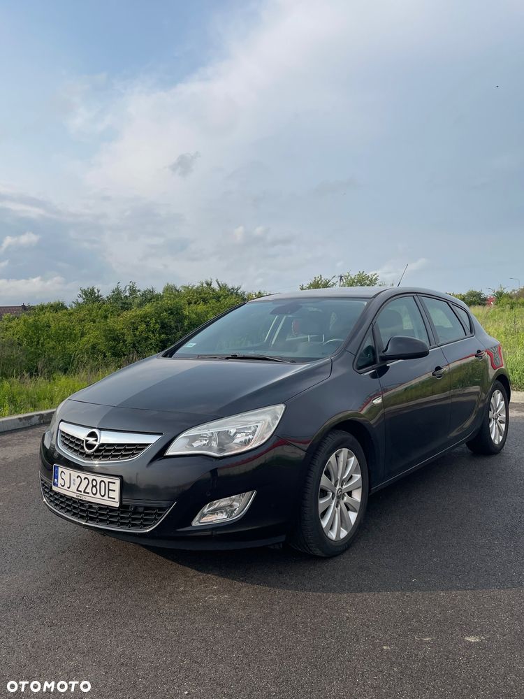 Opel Astra 1.6 T Cosmo - 2