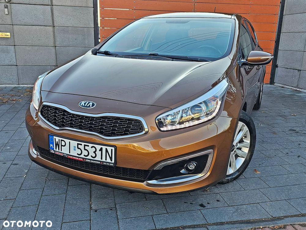 Kia Ceed 1.6 GDI ISG Dream-Team Edition - 7