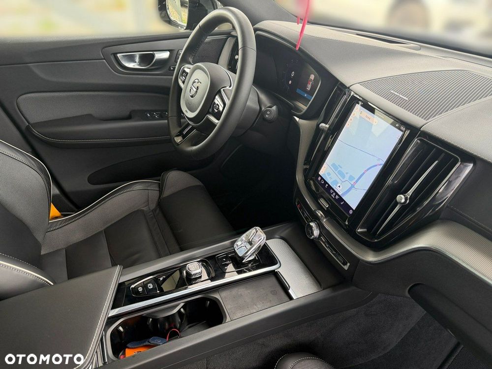 Volvo XC 60 - 22