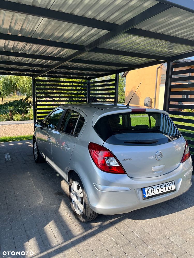 Opel Corsa 1.2 16V Cosmo - 5