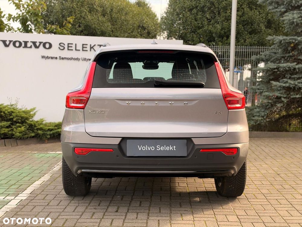 Volvo XC 40 - 6