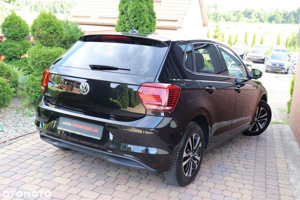Volkswagen Polo - 2
