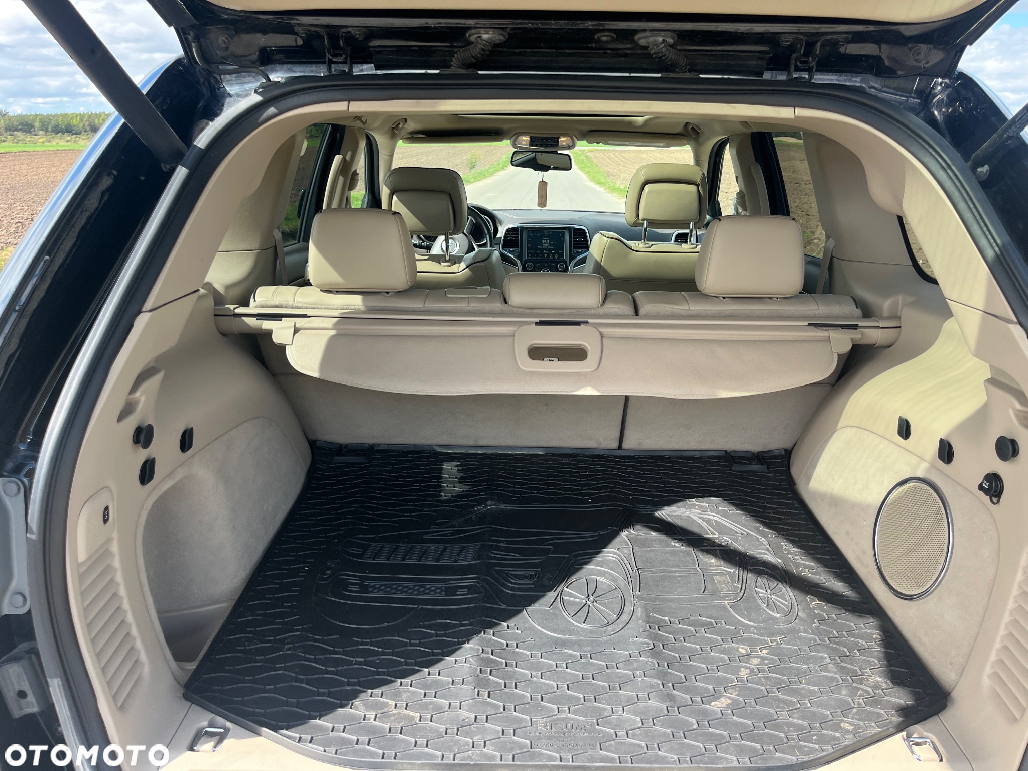 Jeep Grand Cherokee 5.7 V8 HEMI Overland - 19