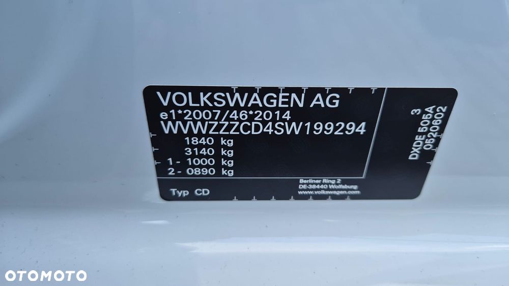 Volkswagen Golf - 34