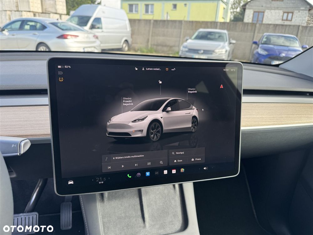 Tesla Model Y - 28