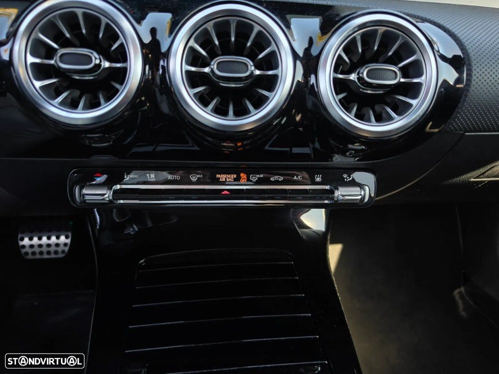 Mercedes-Benz A 250 e 8G-DCT AMG Line - 20
