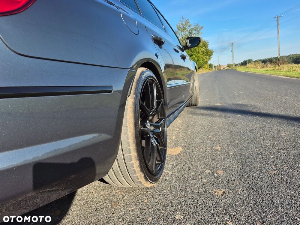 Volkswagen Passat CC 2.0 TDI DPF BMT - 11