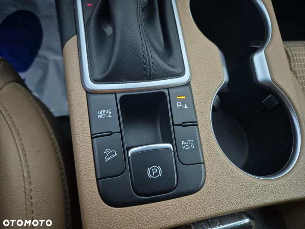 Kia Sportage 1.6 T-GDI Black Edition 2WD DCT - 25