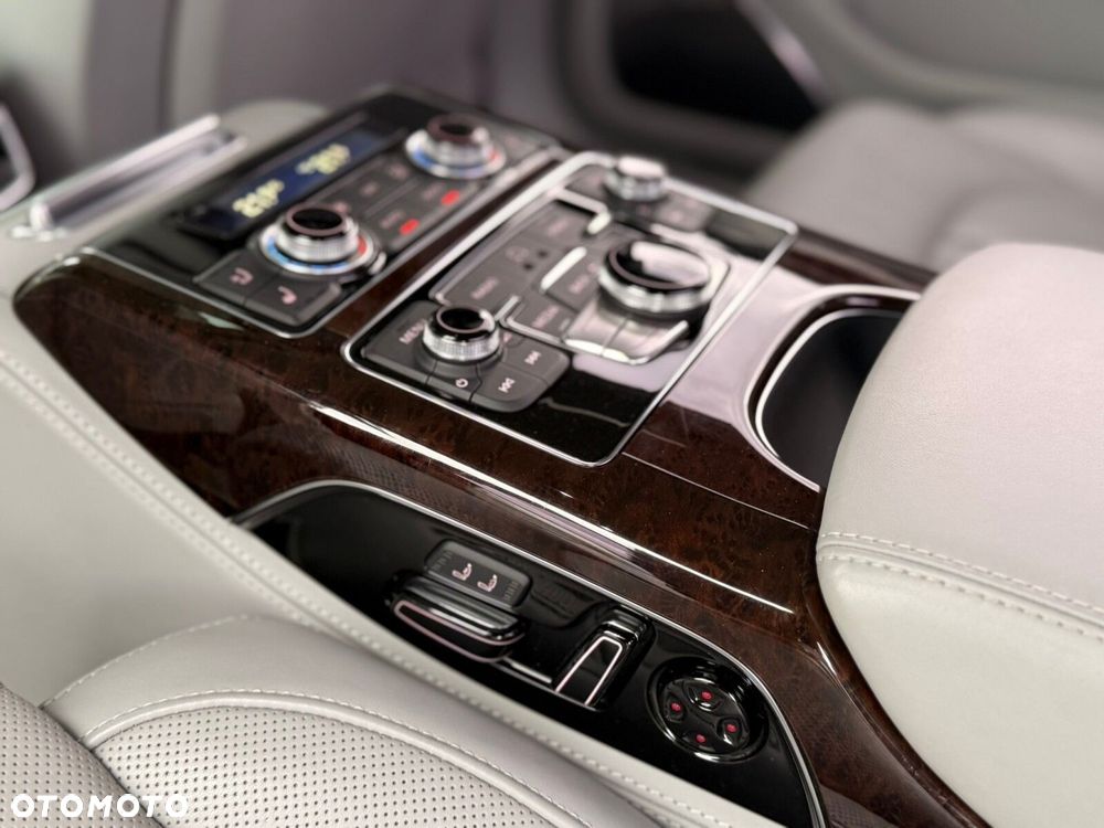 Audi A8 - 26