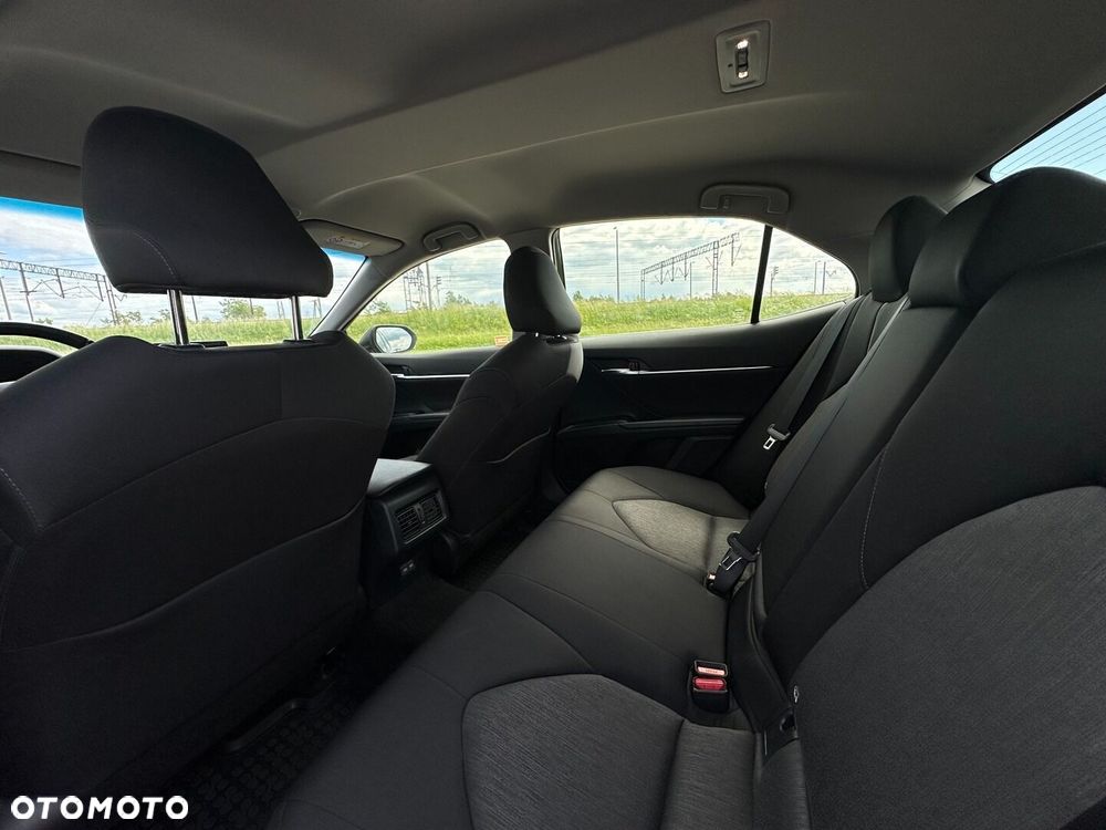 Toyota Camry 2.5 Hybrid Comfort CVT - 13