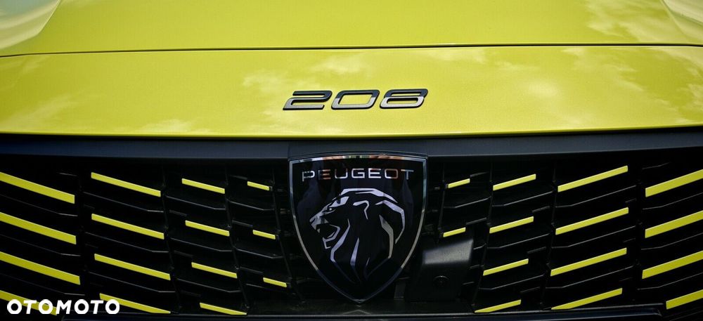 Peugeot 208 - 25