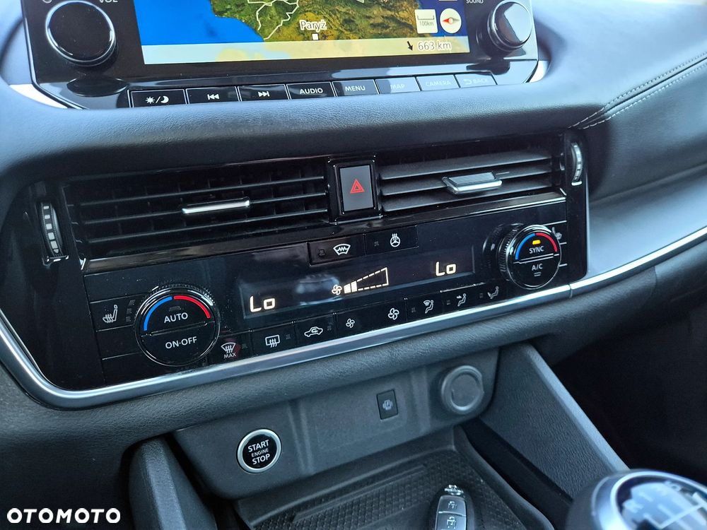 Nissan Qashqai 1.3 DIG-T mHEV N-Connecta - 26