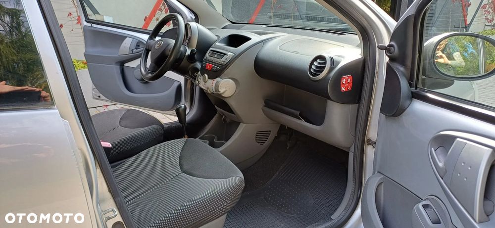 Toyota Aygo - 8