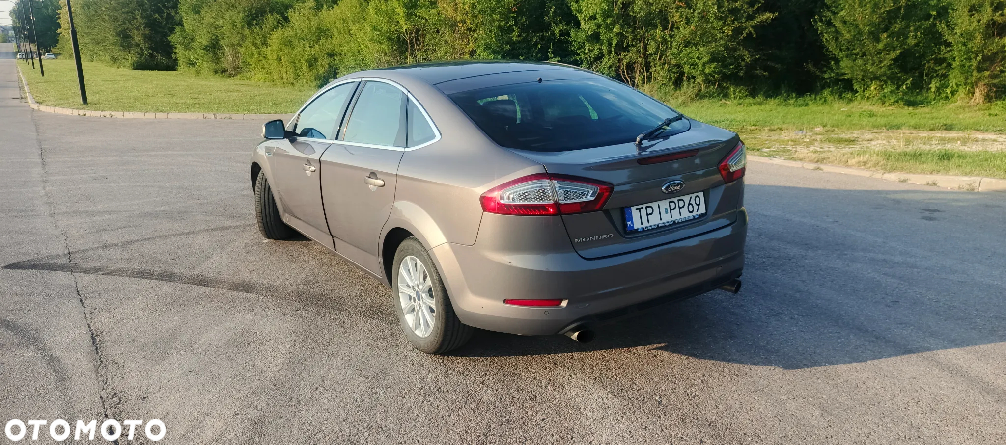 Ford Mondeo 2.0 EcoBoost Titanium - 8