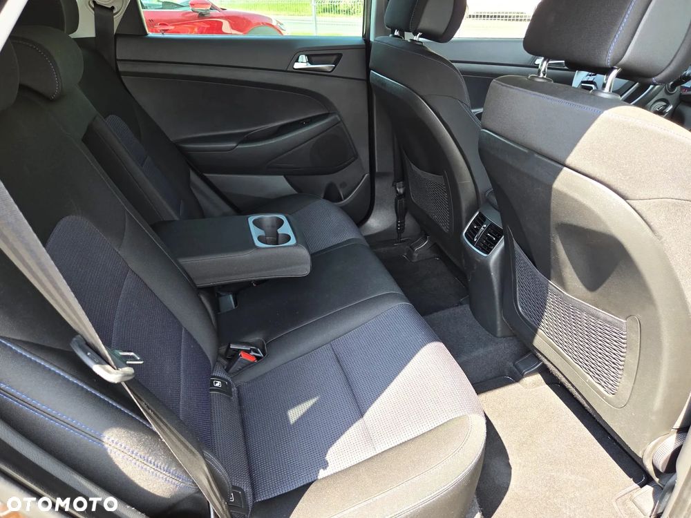 Hyundai Tucson 1.6 GDI BlueDrive Design 2WD - 37