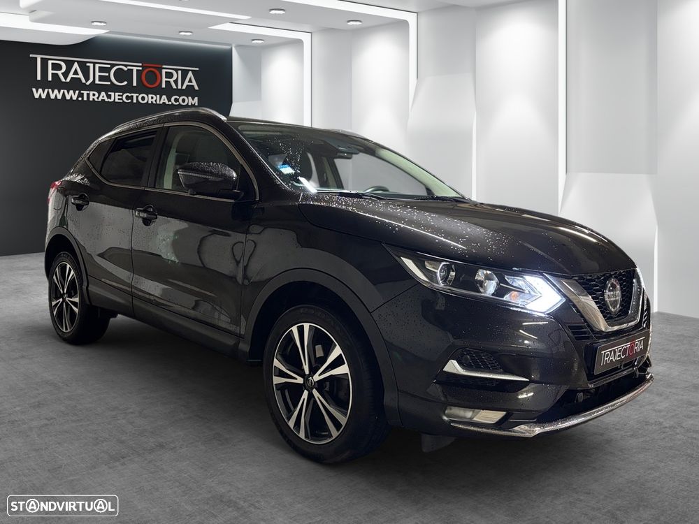 Nissan Qashqai 1.3 DIG-T N-Connecta J18 Led - 1