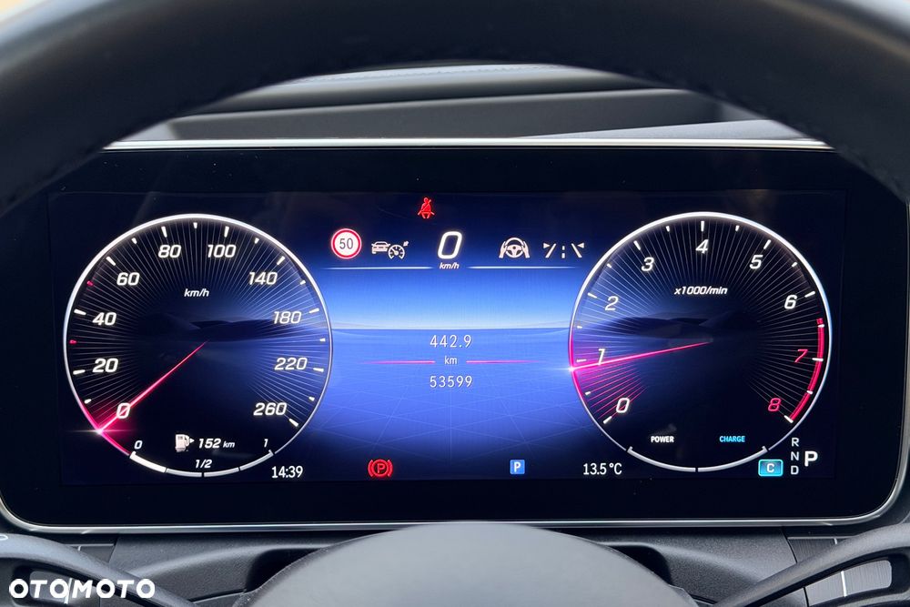 Mercedes-Benz Klasa C 300 9G-TRONIC - 12