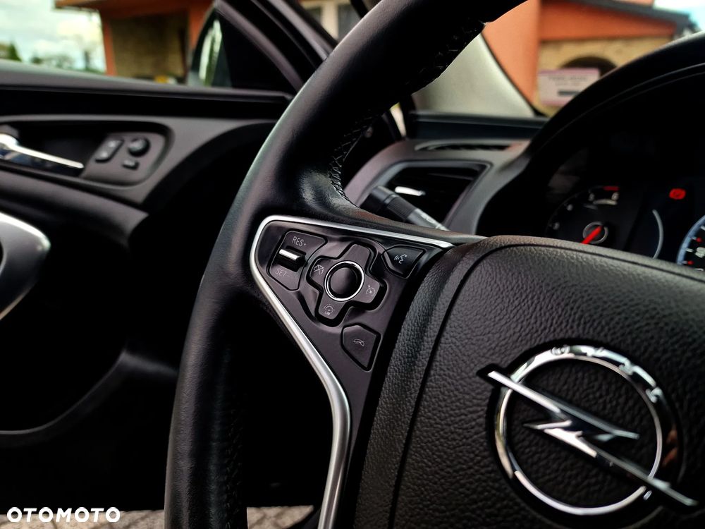 Opel Insignia 2.0 CDTI Cosmo S&S - 26