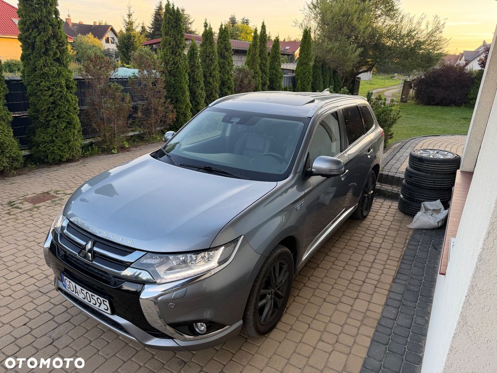 Mitsubishi Outlander Intense + - 22