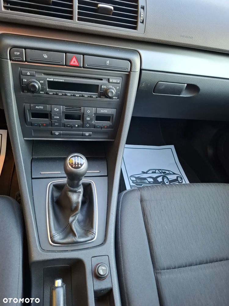 Audi A4 Limousine - 23