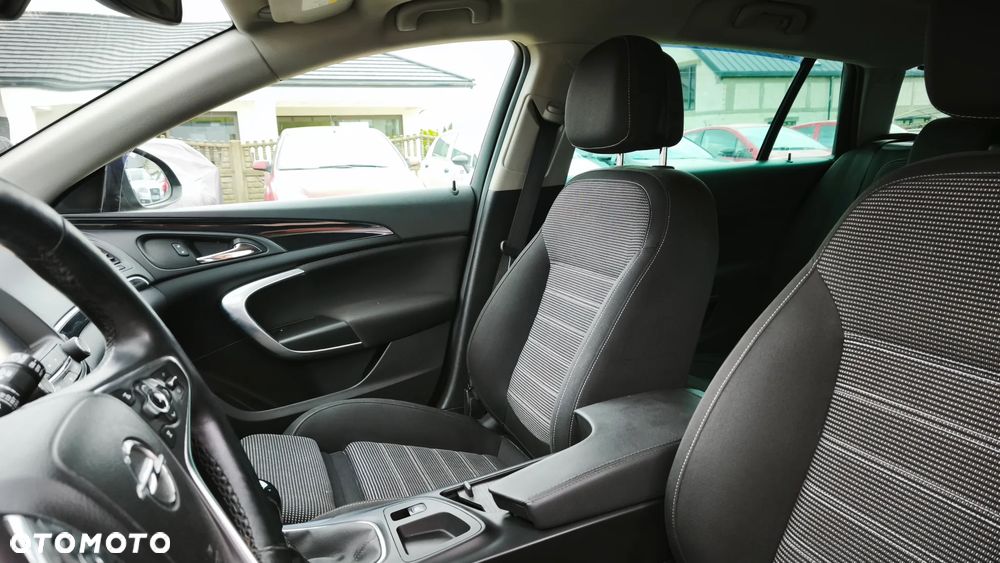 Opel Insignia - 18