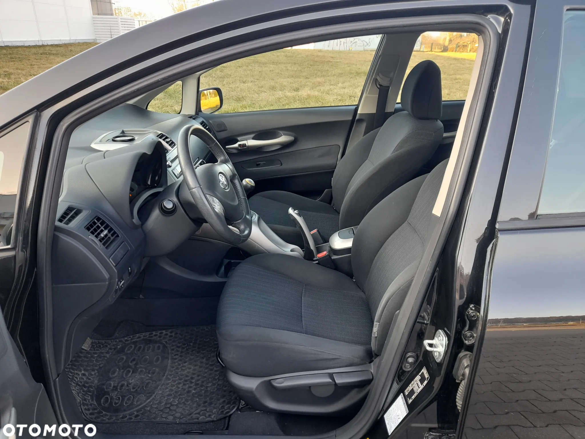 Toyota Auris 1.6 VVT-i Premium - 13