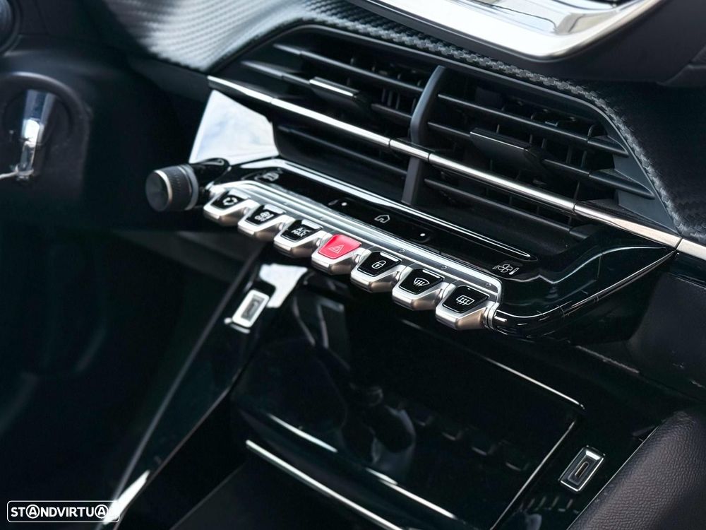 Peugeot 2008 1.2 PureTech Allure - 15