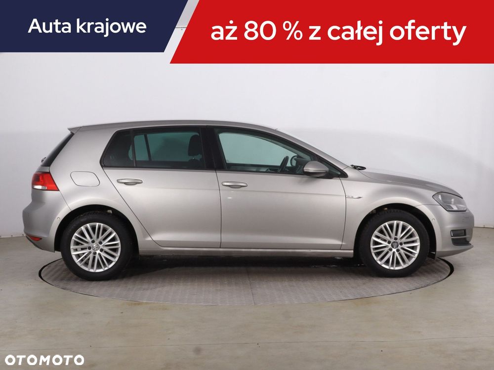 Volkswagen Golf - 8