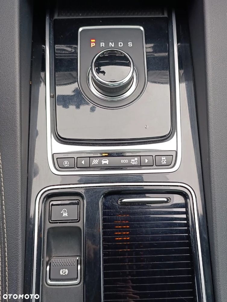 Jaguar F-Pace S AWD - 13