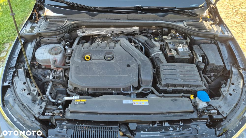 Volkswagen Golf 1.5 eTSI mHEV Style DSG - 3