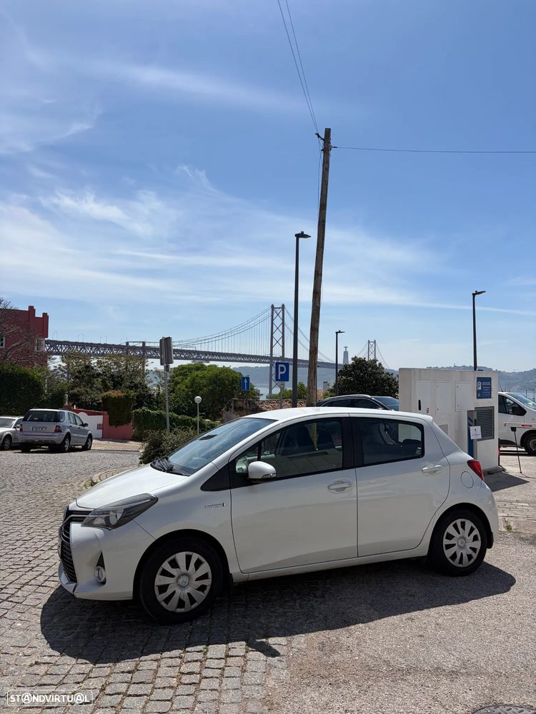 Toyota Yaris 1.5 HSD Comfort+Navi - 5